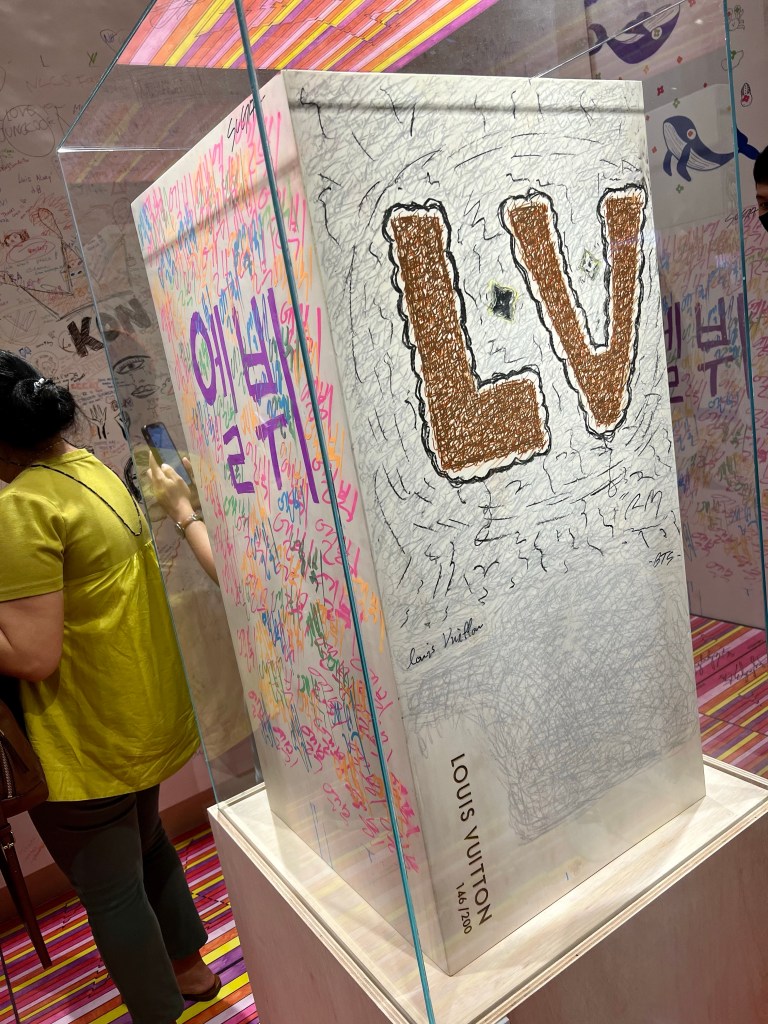 Louis Vuitton 200 Trunks 200 Visionaries, BTS